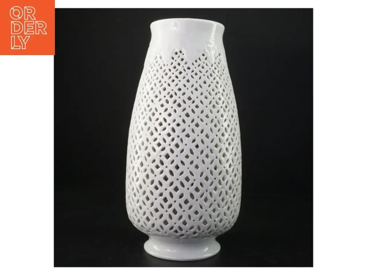 Billede 4 - Hvid Hulmønstret gennembrudt Vase (str. 31 x 15 cm)