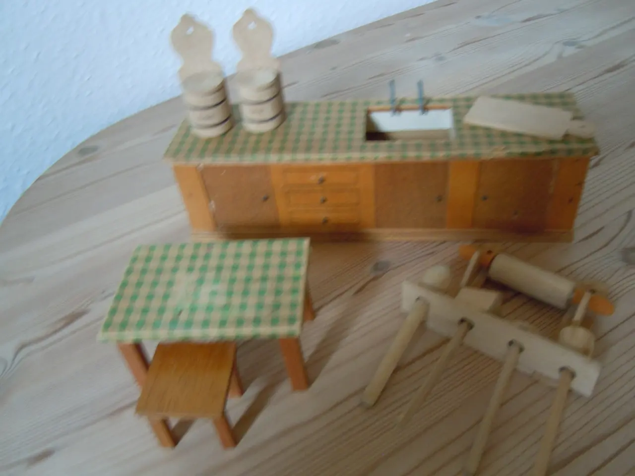 Billede 1 - Retro Dukkehus møbler
