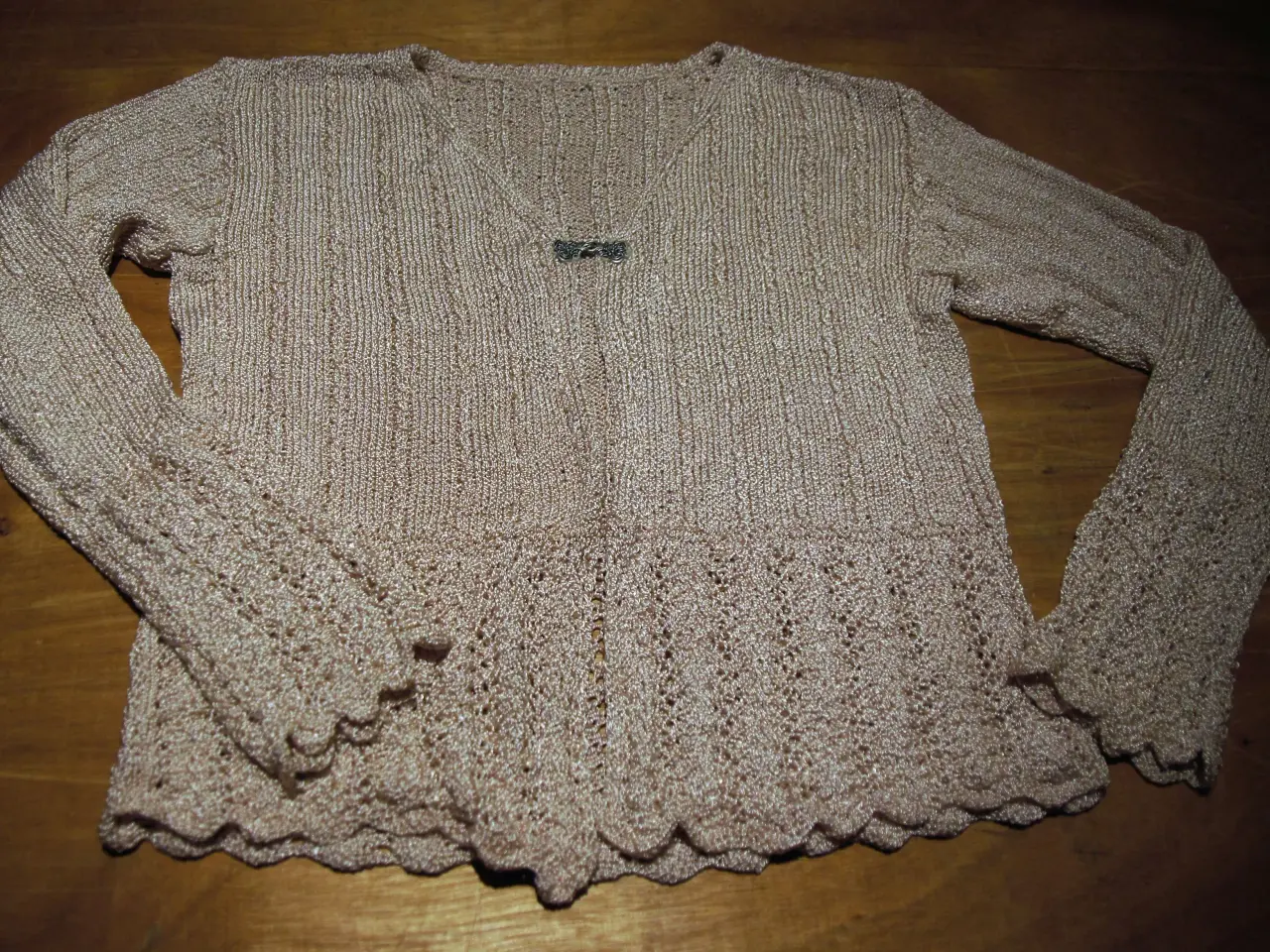 Billede 1 - NY håndstrikket cardigan beige str. M