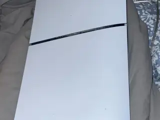 Playstation 5 nærmest helt ny brugt 1 månedstid