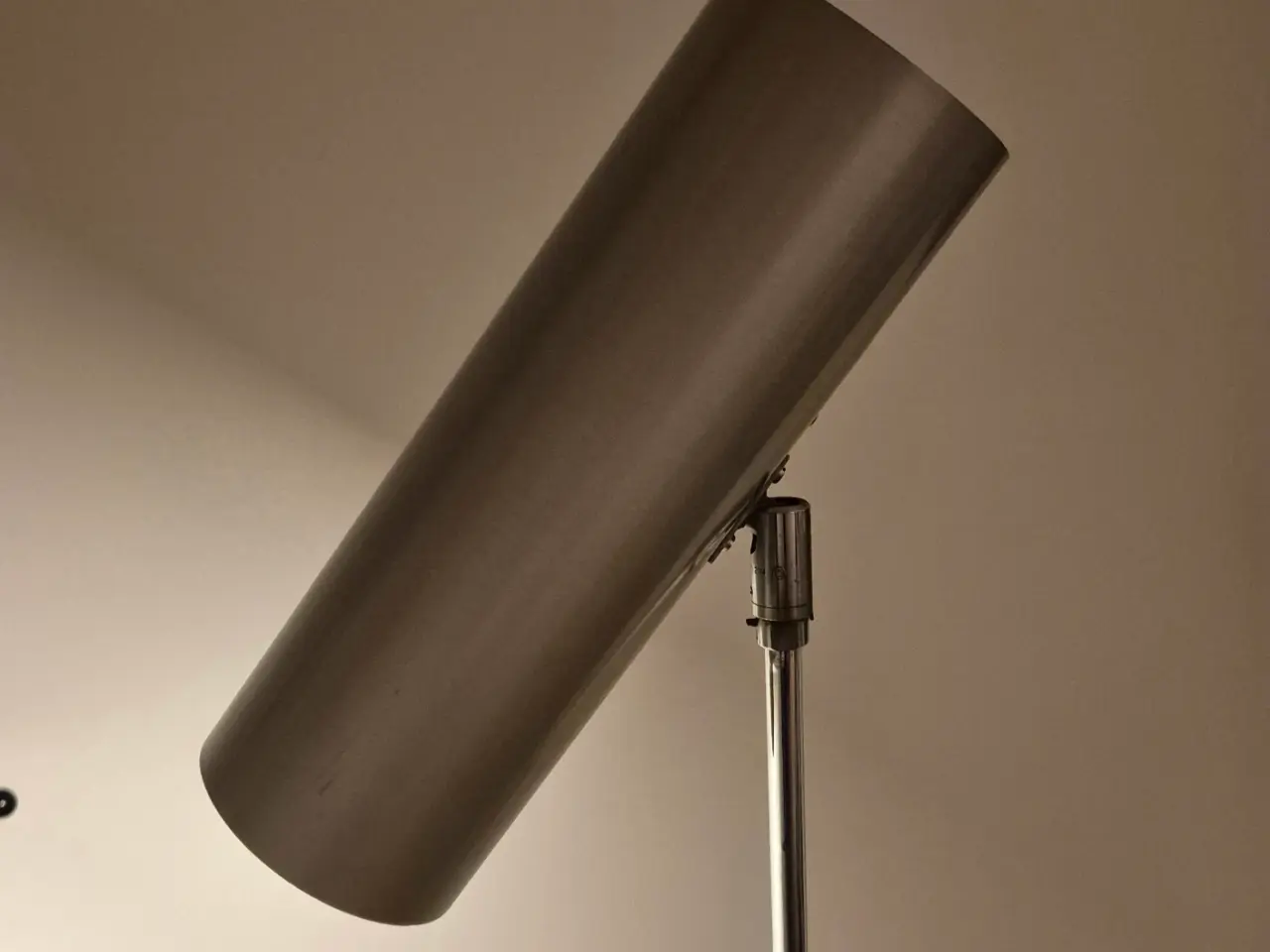 Billede 5 - Sjælden gulvlampe med cylinderskærm