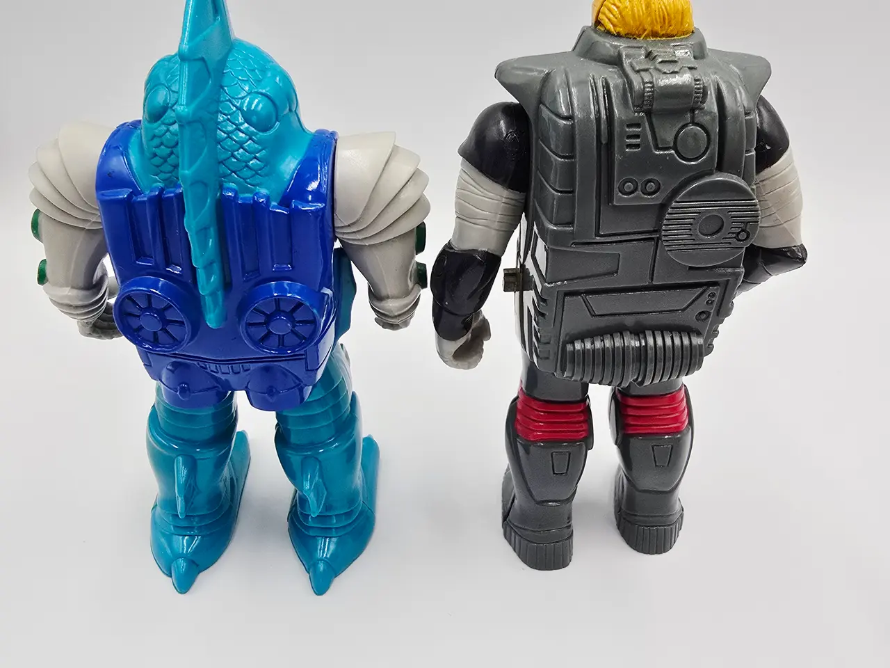 Billede 3 - Transformers G1 Pretenders 4 skaller og en figur