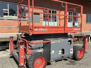 Skyjack SJ6832 RT - 12 m