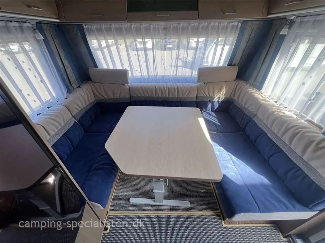 Billede 5 - 2008 - Bürstner Averso Fifty 465 TS   2008 Bürstner Averso Fifty - Se den nu hos Camping-Specialisten.dk
