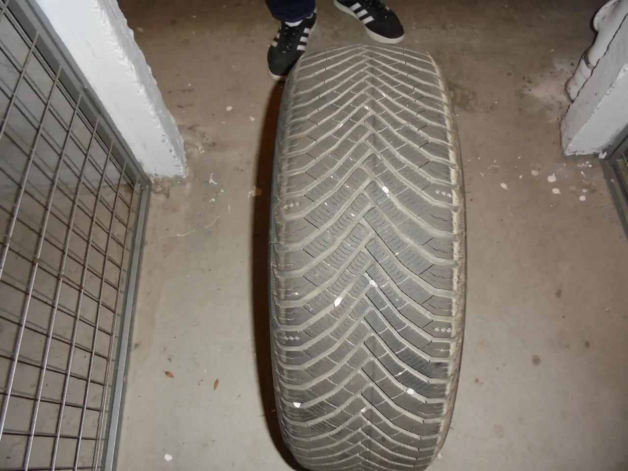 Billede 2 - Michelin Alpin 7 195/60 R16 vinterdæk på stålfælge