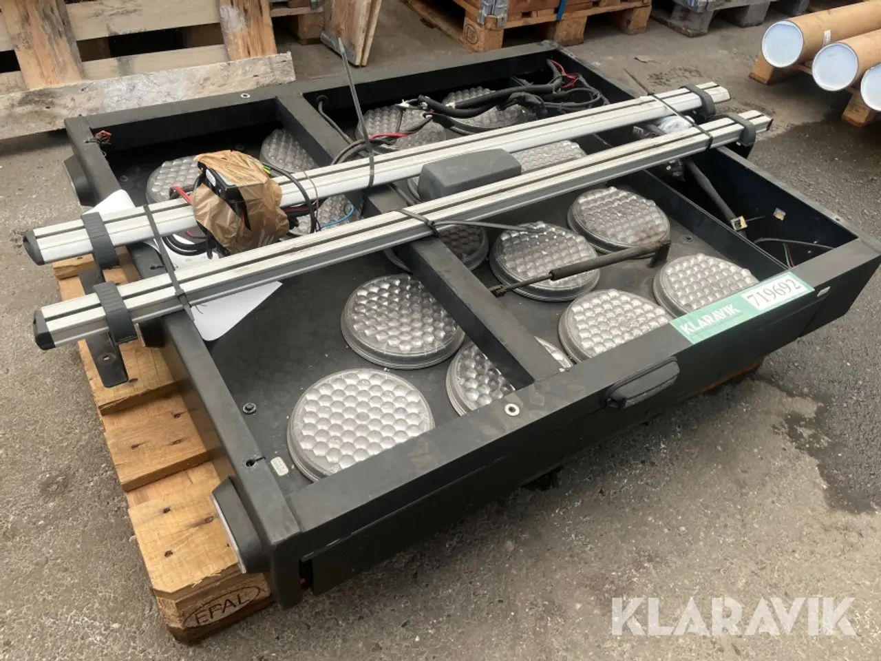 Billede 1 - Lysskilt Utotec tagmonteret