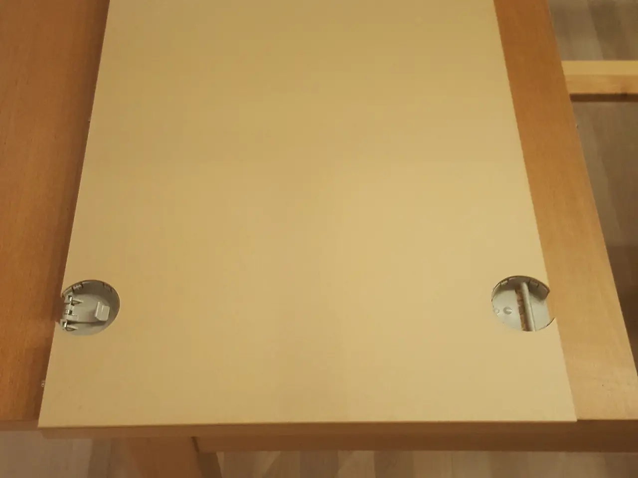 Billede 5 - spisebord inkl stole