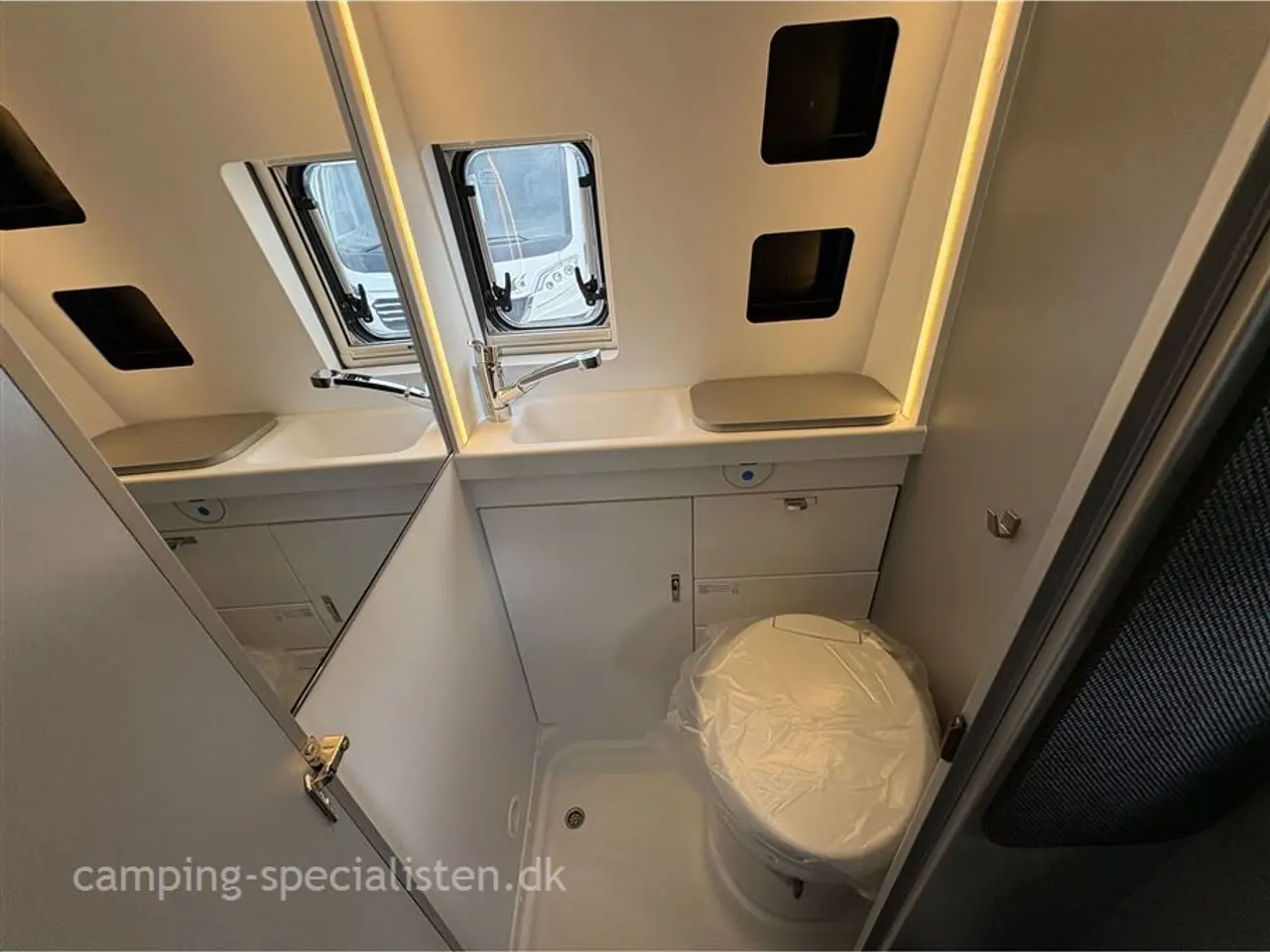 Billede 10 - 2026 - Weinsberg Carabus 600 ME Fire Edition   Weinsberg Grey 600 ME Fire Edition 2026 -Kan nu opleves  hos Camping-Specialisten.dk