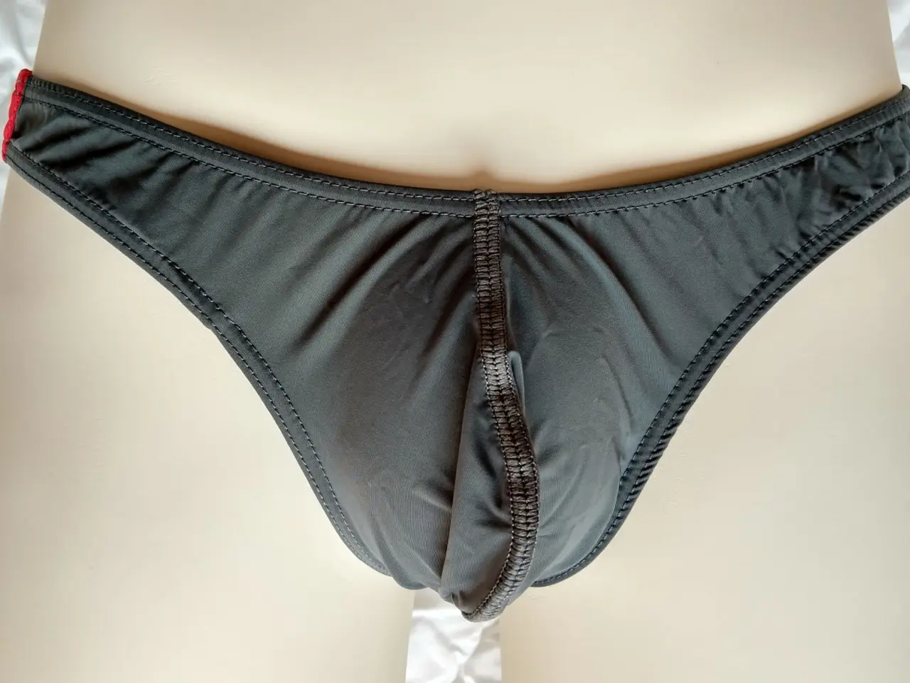 Billede 2 - Blød og lækker G-streng til ham L-XL