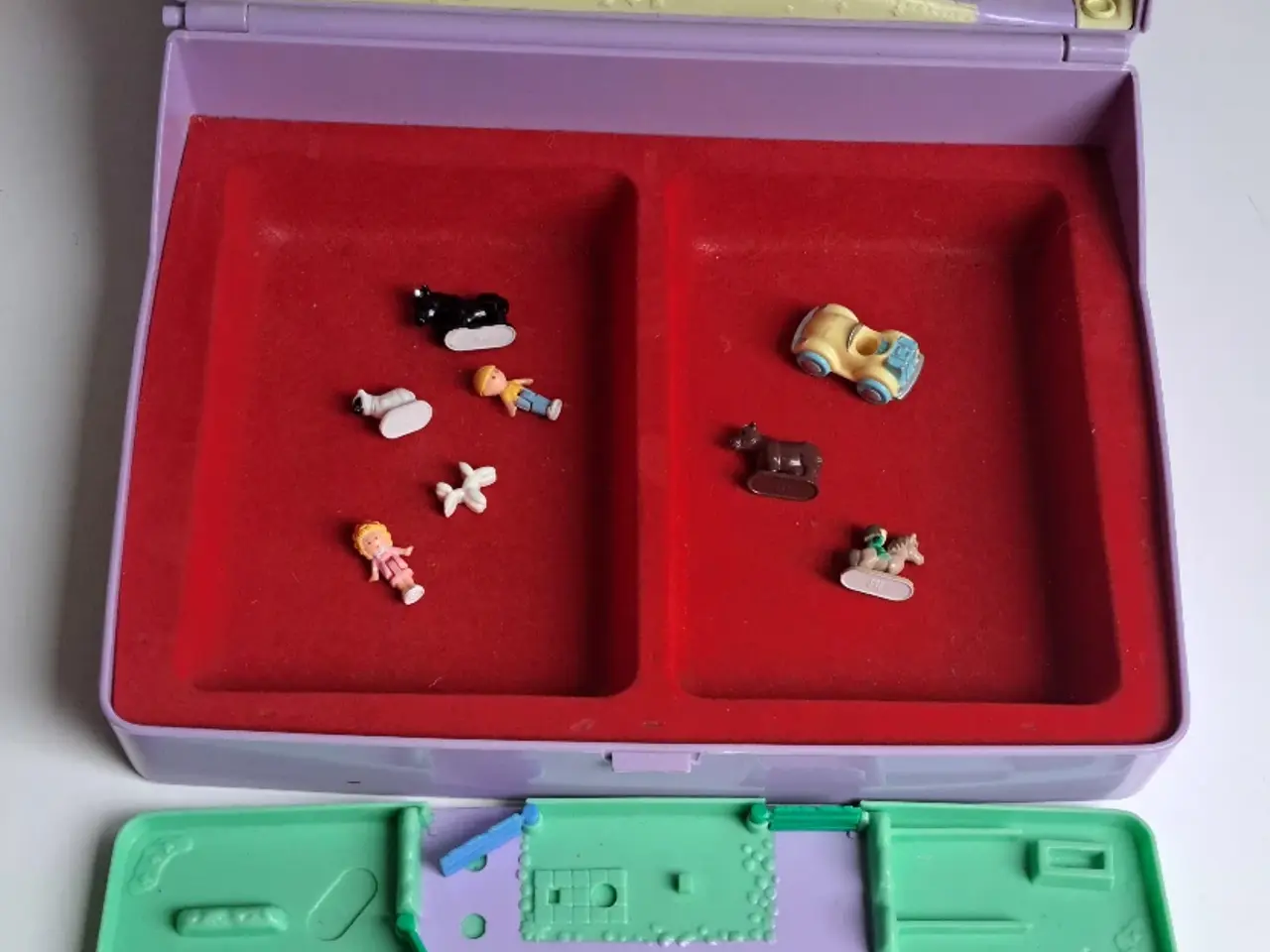 Billede 3 - Polly Pocket stor kuffert m figurer 