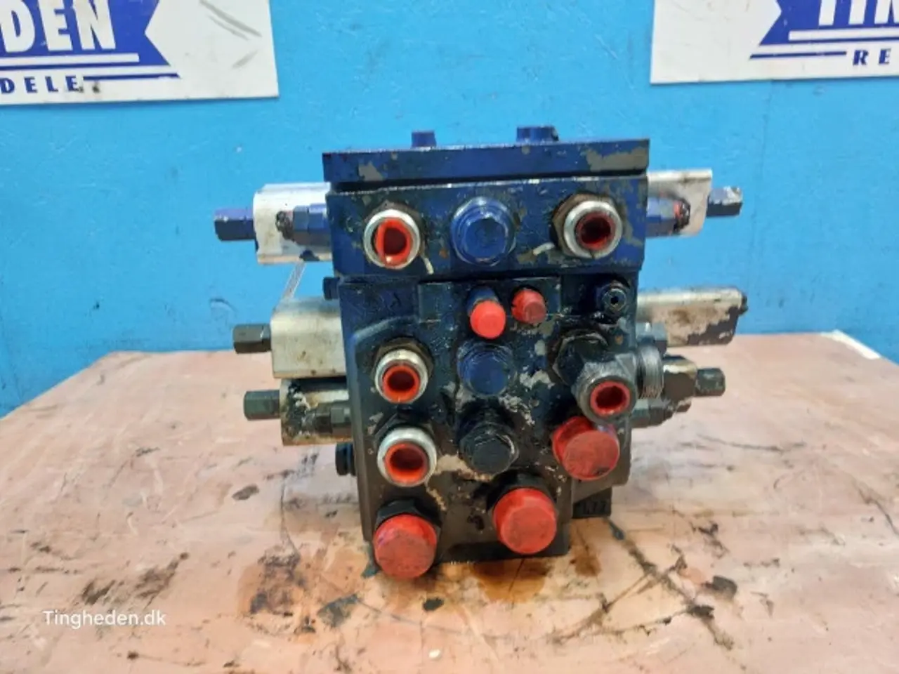 Billede 4 - Case 821E Hydraulikventil 87539282