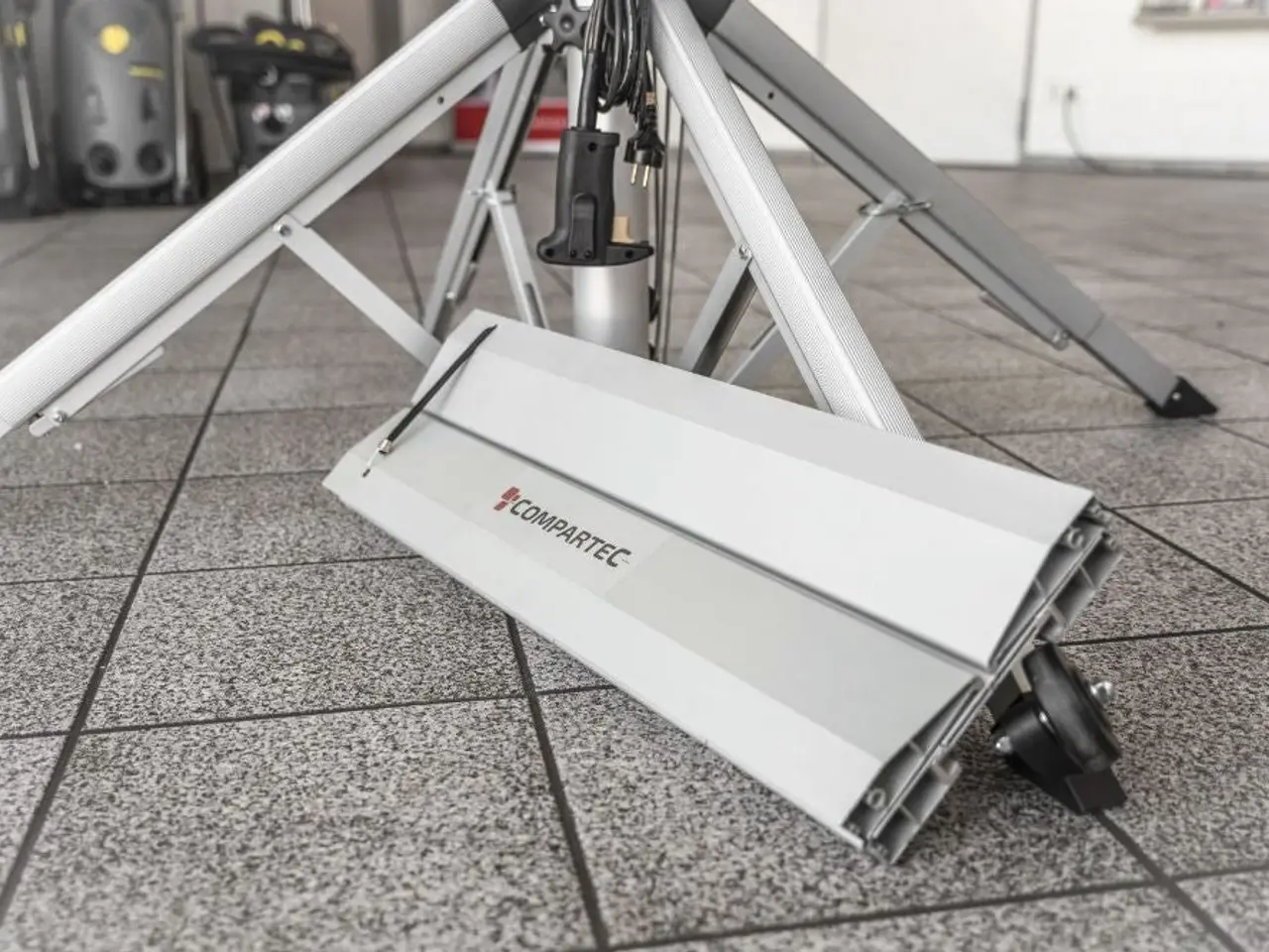 Billede 11 - CM340 Elektrisk Markiselift – Løft op til 130 kg op til 3,3 m højde