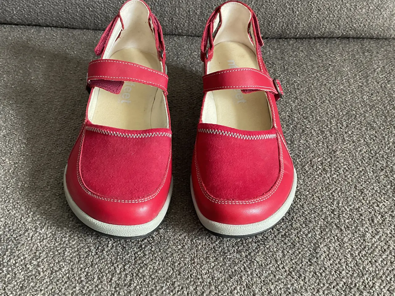 Billede 3 - Nye New Feet sandaler i rød til damer, str. 38.