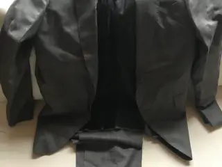 Jækkesæt Herre Hugo Boss Silk Woll str. 50