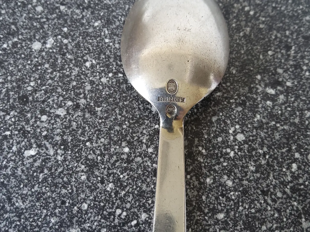 Billede 1 - Spiseske med flot mønster. fra 1933.