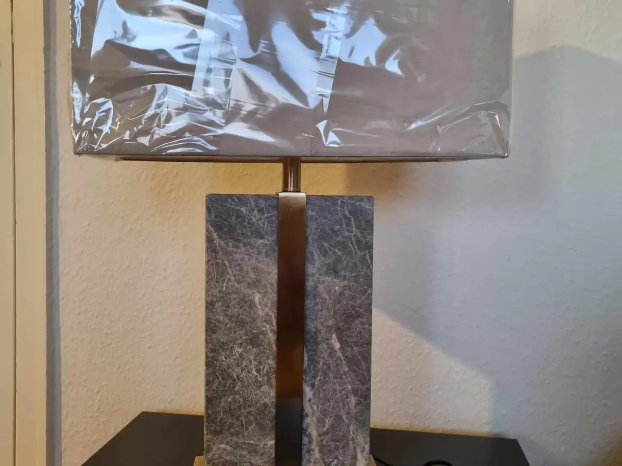 Billede 1 - Bordlampe Marco i Marmor Messing