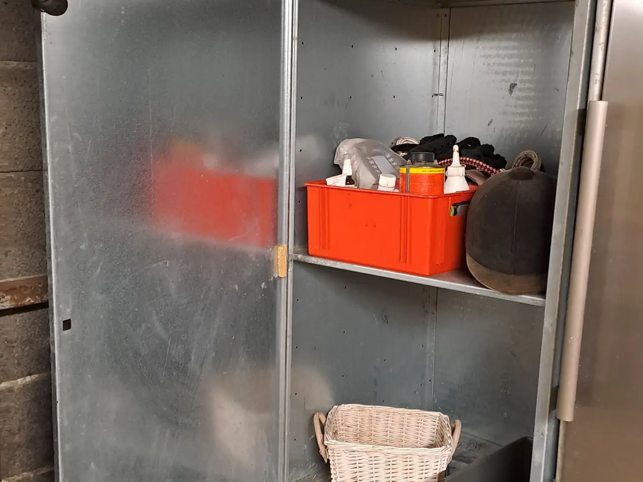 Billede 1 - Stålskab/ sadelskab eller opbevarings skab