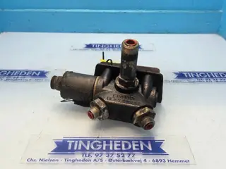 Case Optum 300 Hydraulikventil 87625545