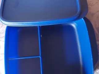 Tupperware tredelt madkasse