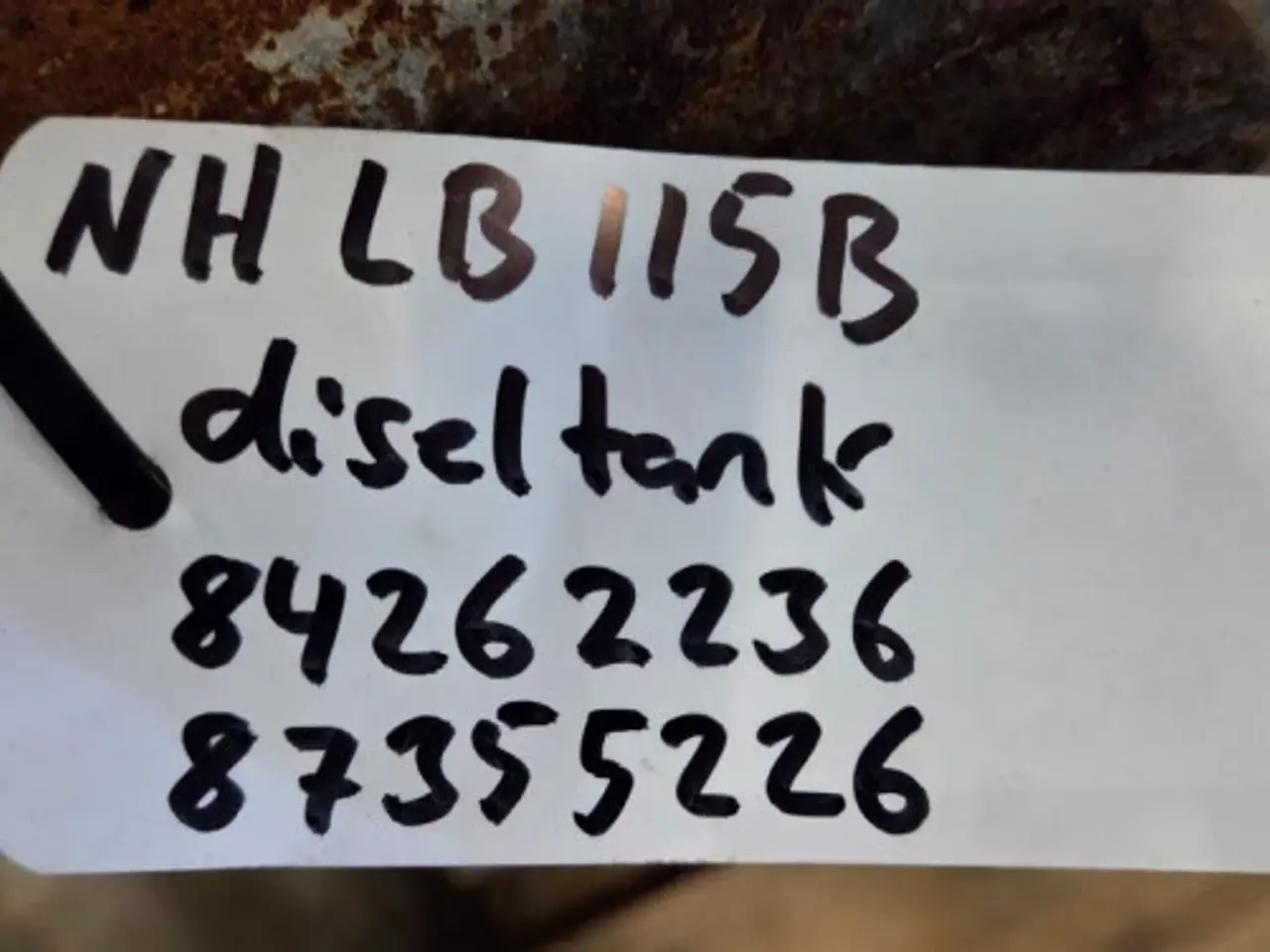 Billede 20 - New Holland LB115B Dieseltank 87355226