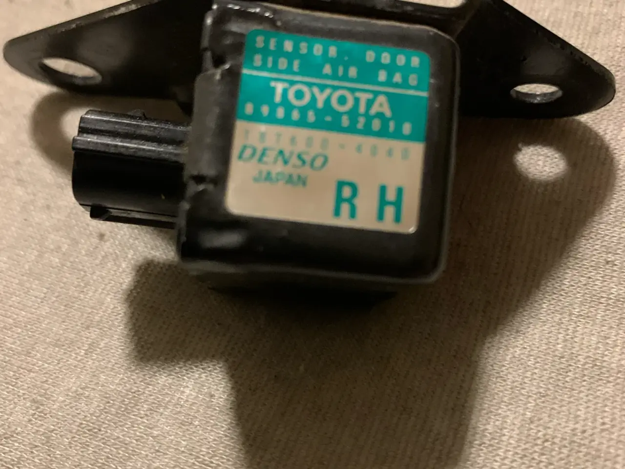 Billede 6 - Sælger 2 airbagsensors til toyota