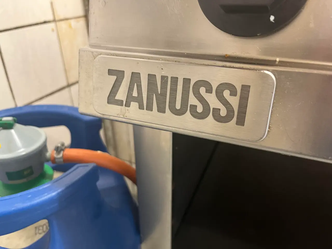Billede 3 - Zanussi-gaskomfur med fire blus