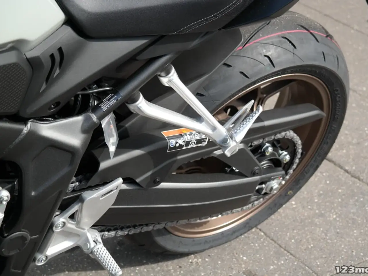 Billede 26 - Honda CB 650 RC MC-SYD BYTTER GERNE