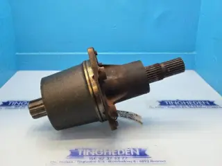 New Holland TX68 Aksel L. 9831951