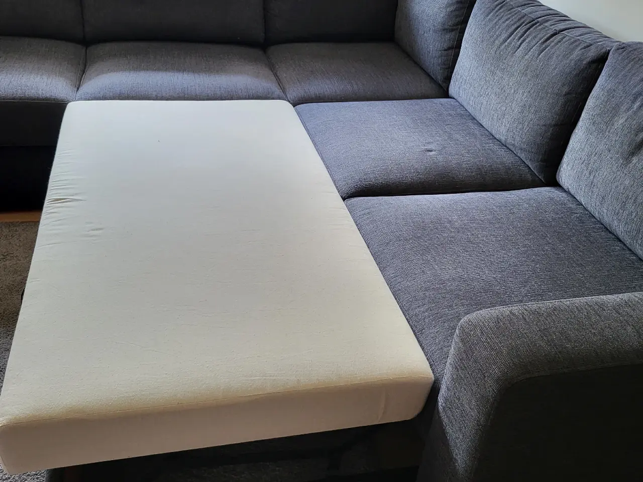 Billede 3 - Hjørnesofa og gæsteseng