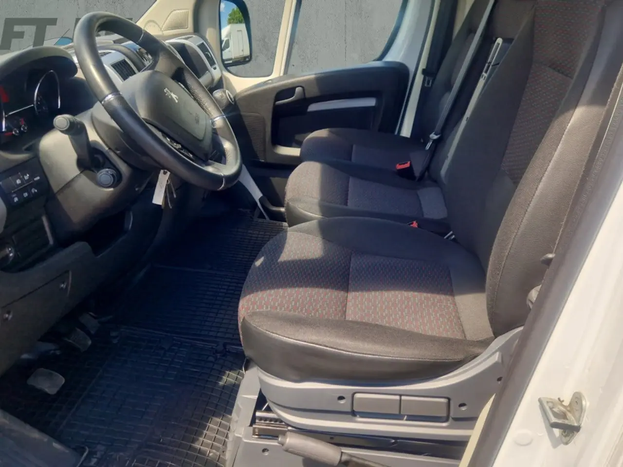 Billede 13 - Peugeot Boxer 333 2,2 BlueHDi 140 L2H1 Premium