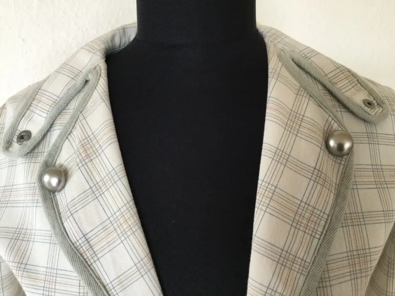 Billede 2 - Jakke / Blazer  str. 38