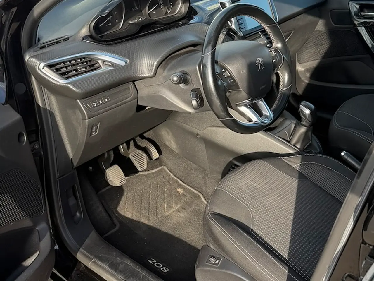 Billede 10 - Peugeot 208 1,6 BlueHDi 100 Allure Sky