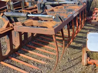 JCB/MO imblement 220 cm. siloklo.
