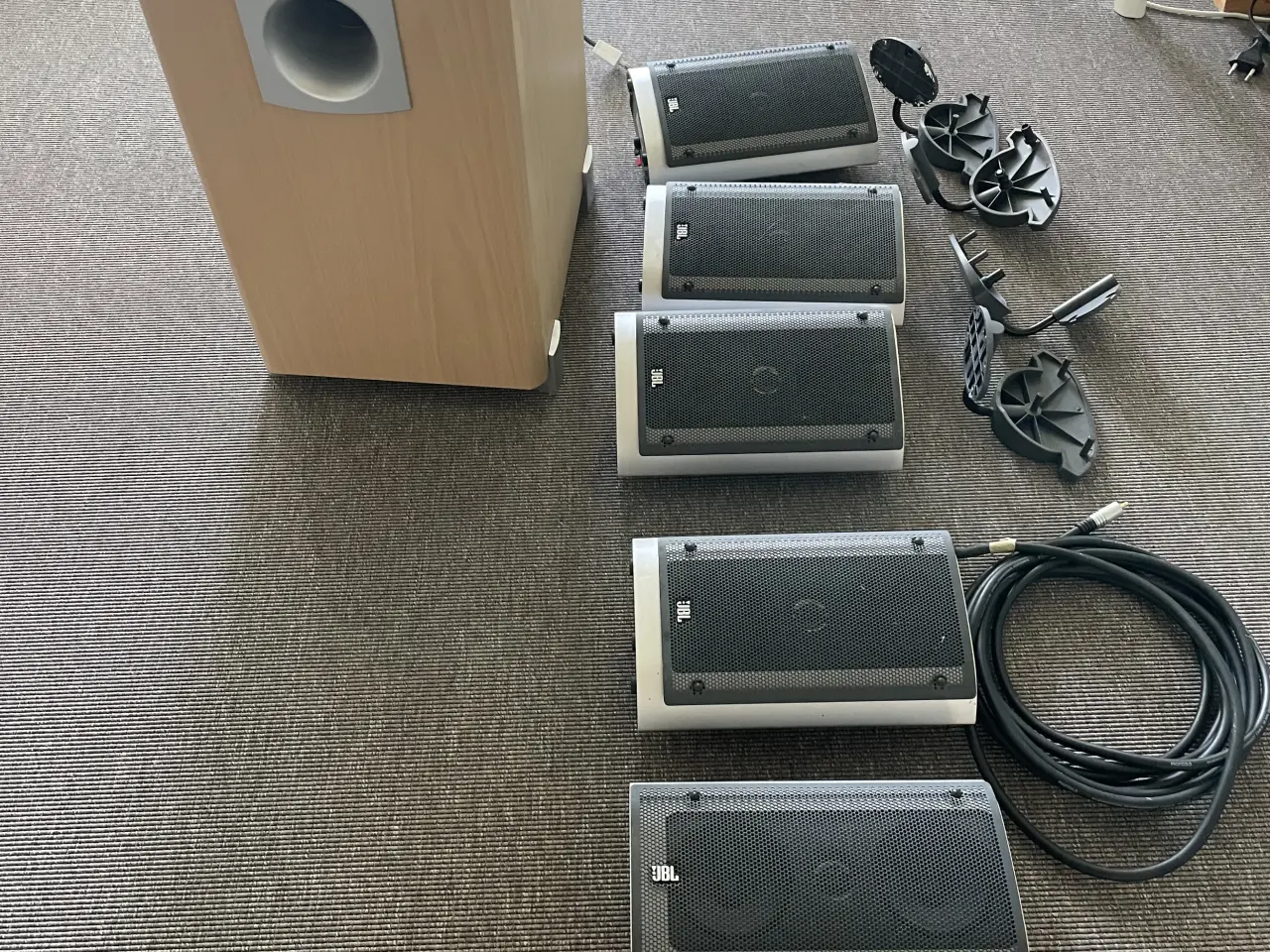 Billede 2 - Yamaha surround anlæg 5x80W med JBL højtalere