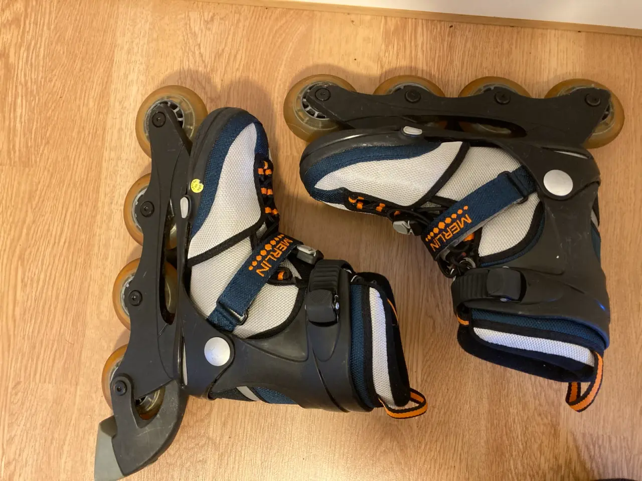 Billede 2 - K2 MERLIN INLINER RULLESKØJTER