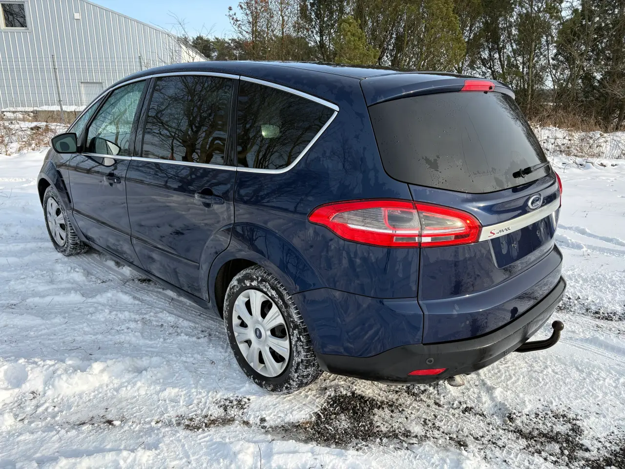 Billede 4 - Pæn 7 Personers familiebil