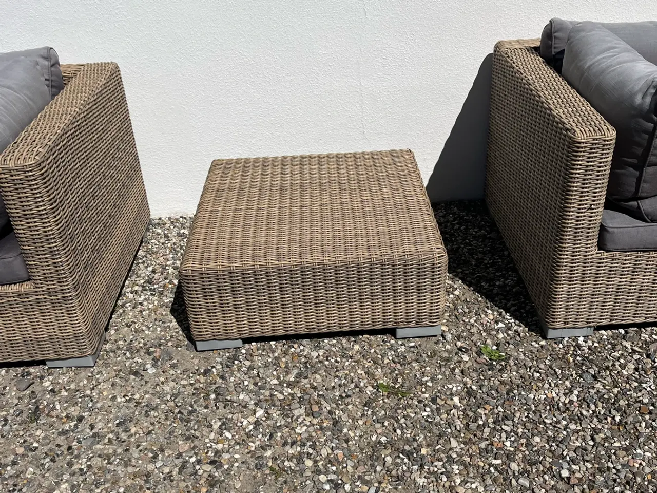 Billede 2 - 2 stk. loungesofaer/hjørnesofa + bord