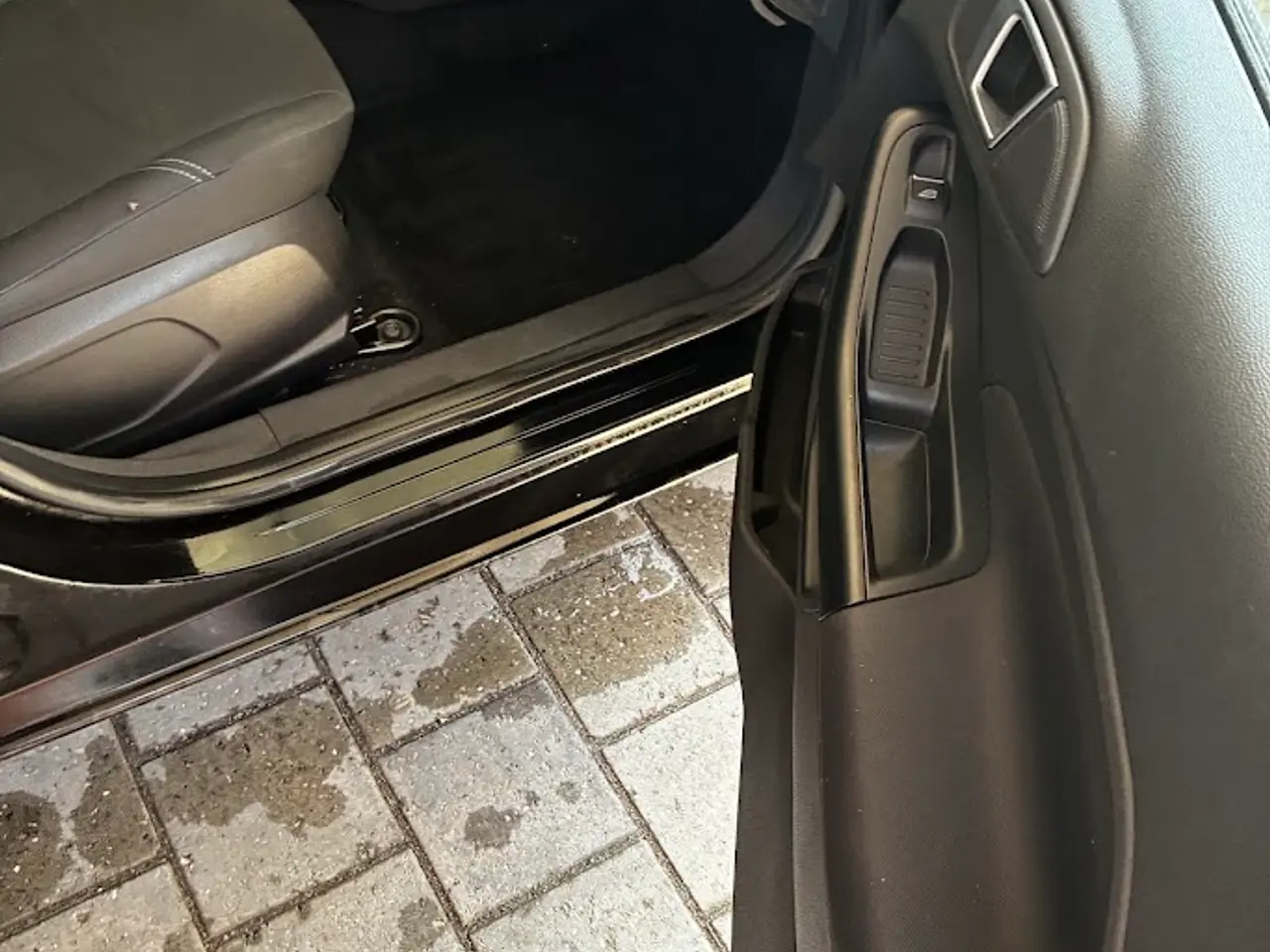 Billede 3 - Ford Fiesta 1.0 EcoBoost – perfekt førstegangsbil