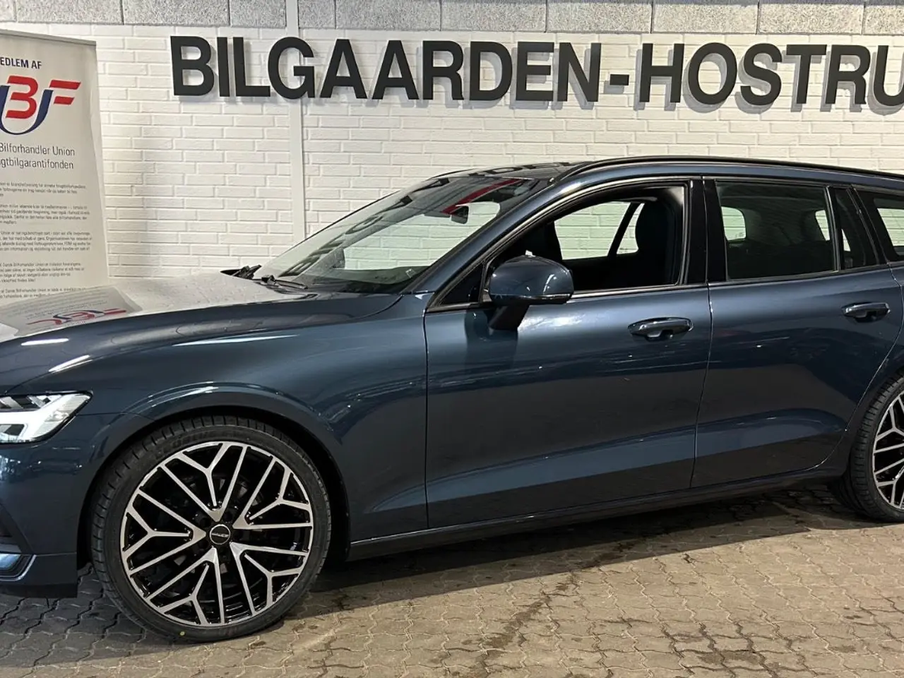 Billede 3 - Volvo V60 2,0 D4 190 Momentum aut.