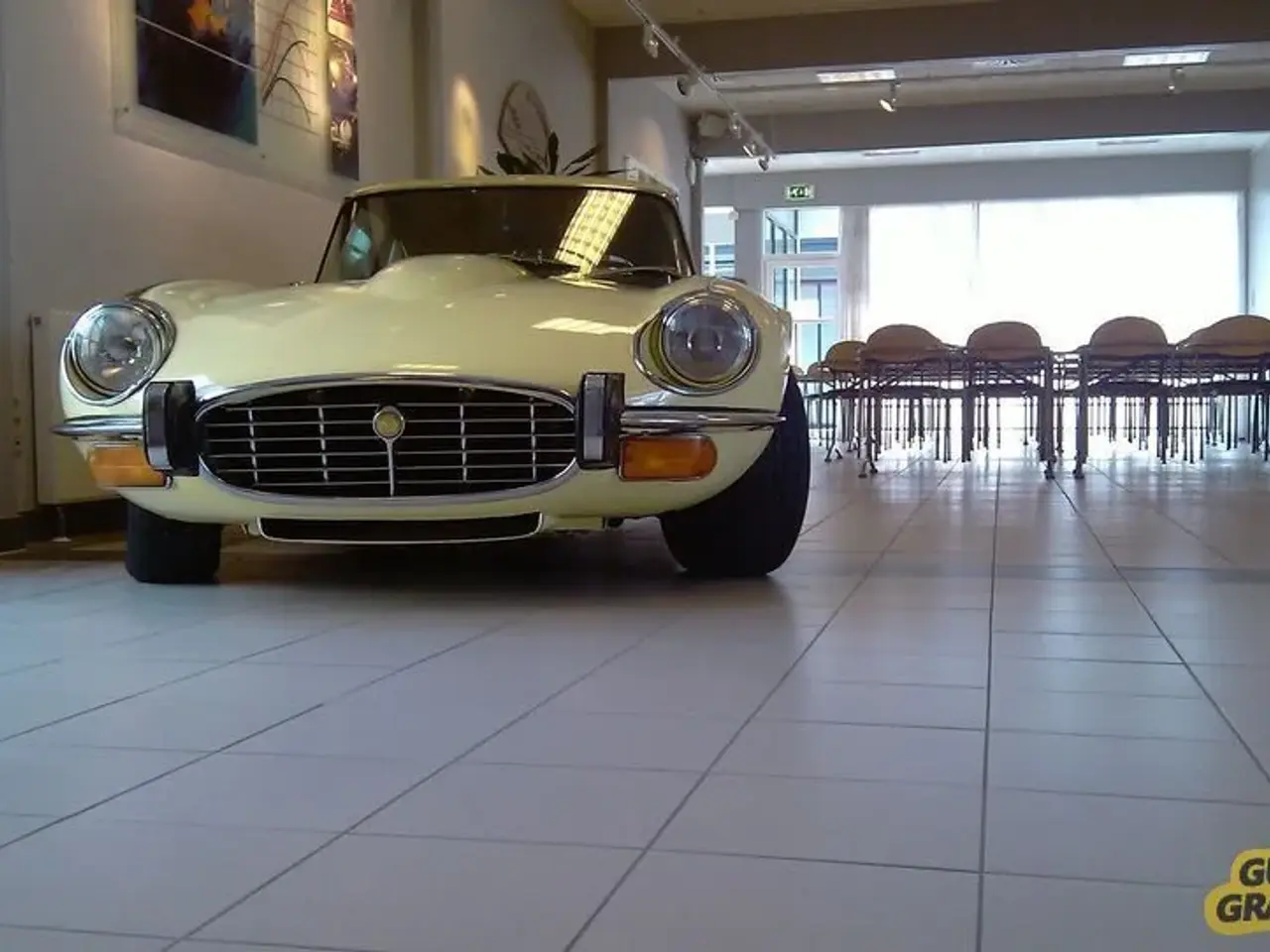 Billede 14 - The Most Wanted Car in the World Jaguar E-Type V12