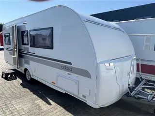 2014 - Adria Adora 563 PU Truma XT mover, rundsiddegruppe, ALDE centralvarme, alufælge, TV-antenne, køleskab, cykelstativ, udv. gasudtag, fritstående dobbeltseng