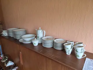 Kahla "Jordbær Stel" - Spisestel og Kaffestel