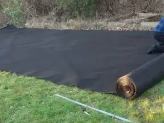 Filt/ukrudtsdug 4 m bred sælges