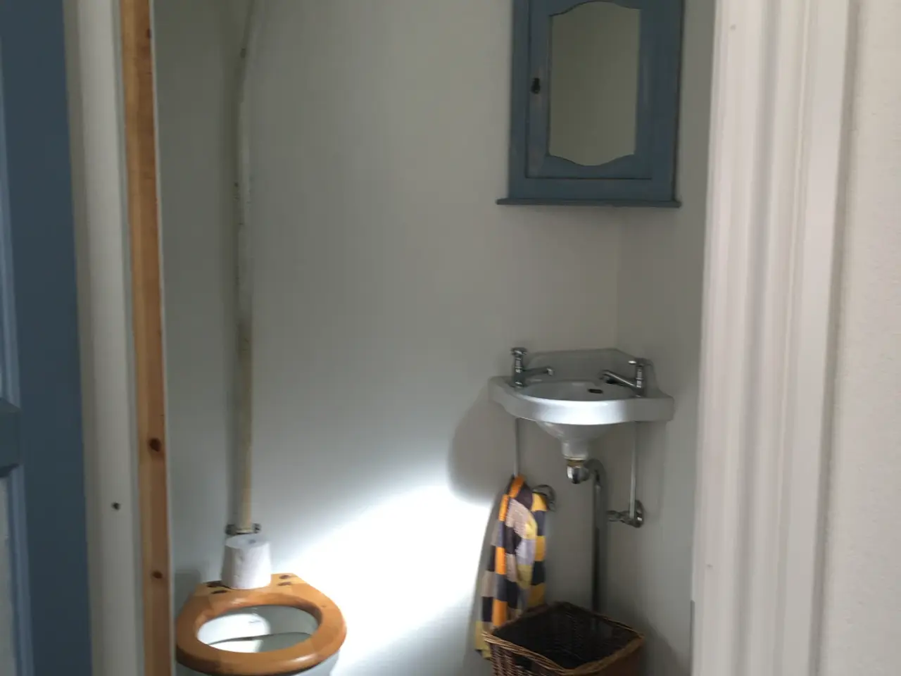 Billede 1 - Træk og slip toilet/cisterne