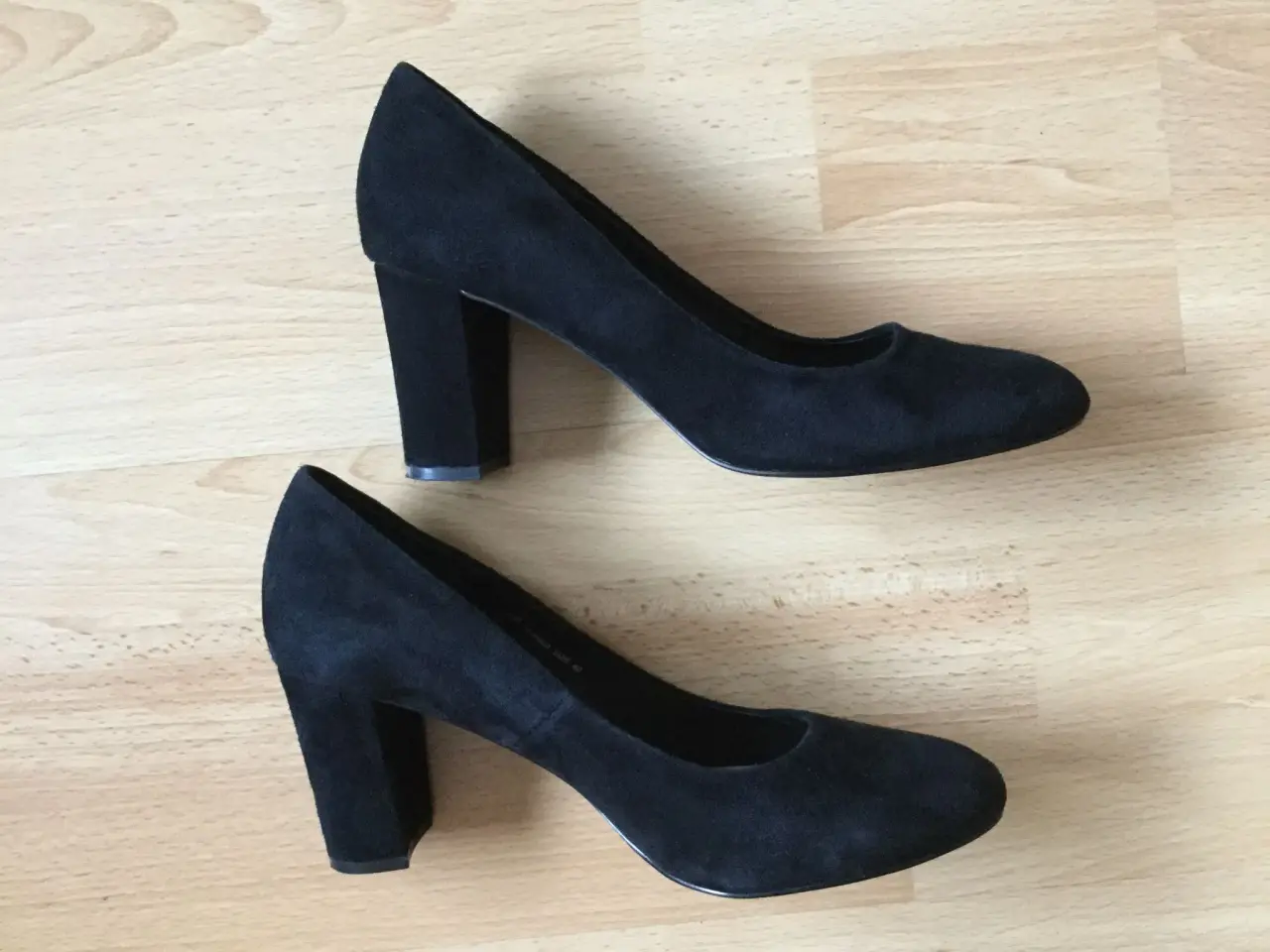 Billede 4 - BIANCO Lædersko / Pumps str. 40