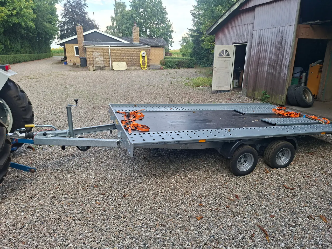 Billede 3 - Flad trailer med vip og ramper