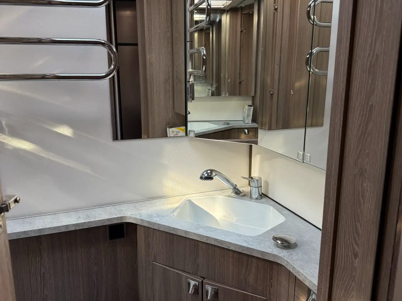 Billede 5 - Kabe Royal 600 Gle ks