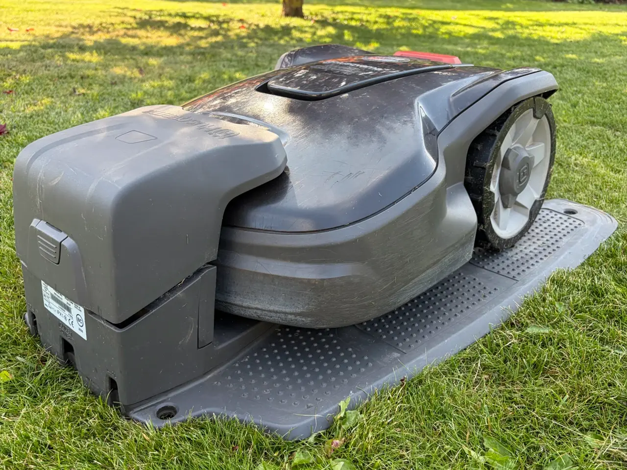 Billede 3 - Husqvarna Automower 305 robotplæneklipper