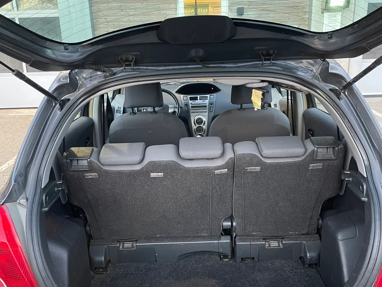 Billede 5 - TOYOTA YARIS 1,3 MAN 2010. 6-GEAR 