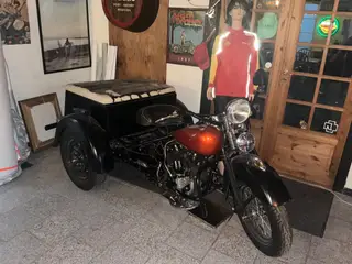 Harley davidson service car (Trike)